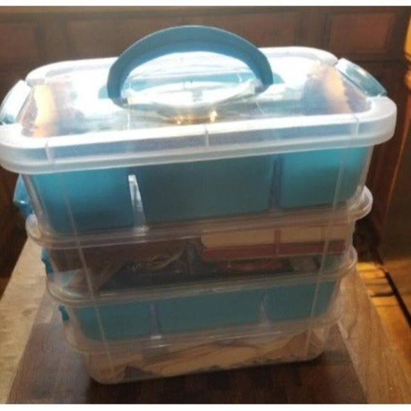 Multi-Compartment Craft Storage Organizer Box with Dividers - Perfect for Arts - Picture 2 of 2